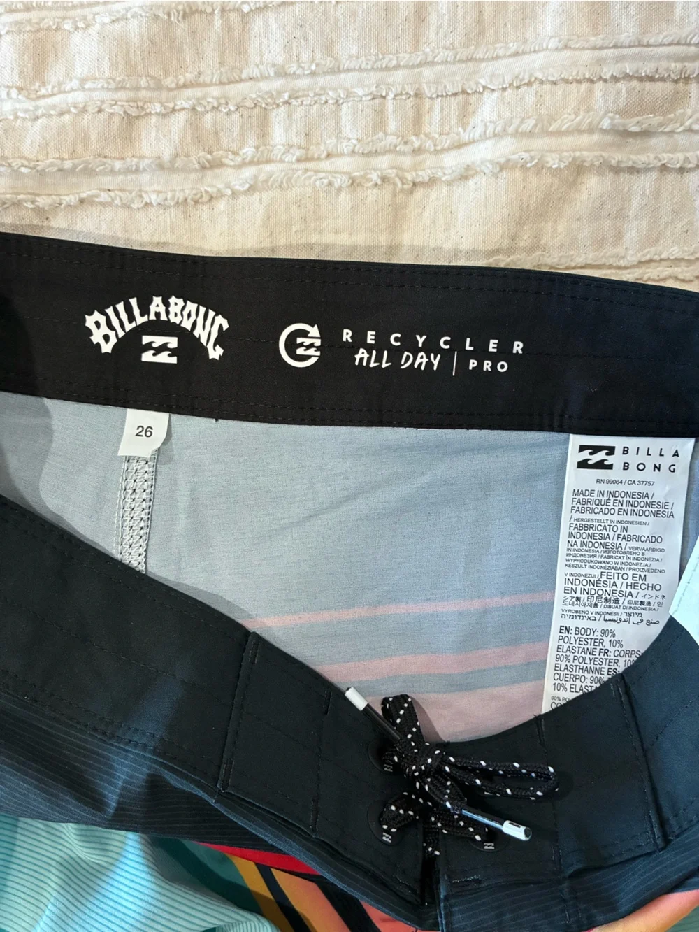 NWT Billabong Men’s Black Multi Stripe Bathing Suit - 26